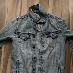 light wash jean jacket
